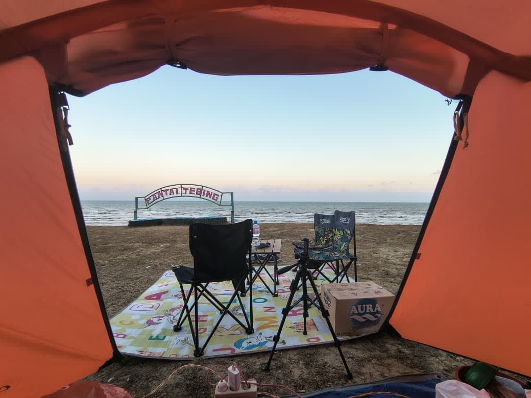 PESONA SEDERHANA PANTAI TEBING, DESTINASI FAVORIT LIBUR AKHIR PEKAN 