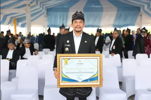 Tanah Bumbu Raih Penghargaan Realisasi Investasi Tertinggi se-Kalimantan Selatan